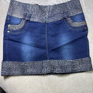 Leopard blue Print Denim Skirt from europe sz Medium